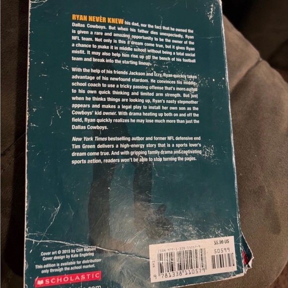 Set of 4 books - Picture 5 of 9